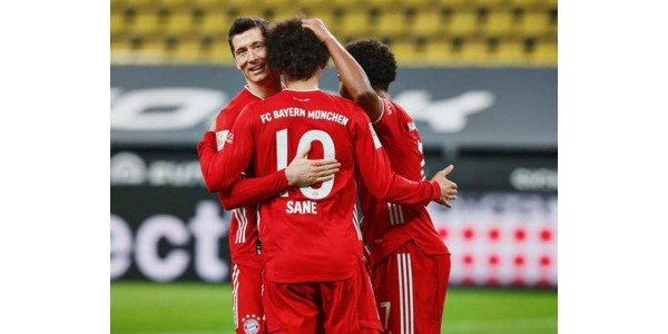 FC Bayern München, drużyna piłkarska podziwiana przez publiczność